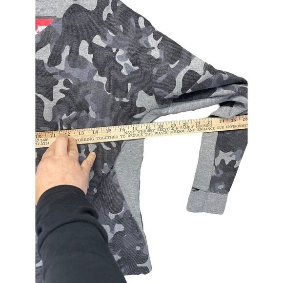 NIKE Womens Sz S Tech Fleece Camo Sweatshirt Pullover Crewneck Grey‎ Long sleeve - Picture 9 of 10